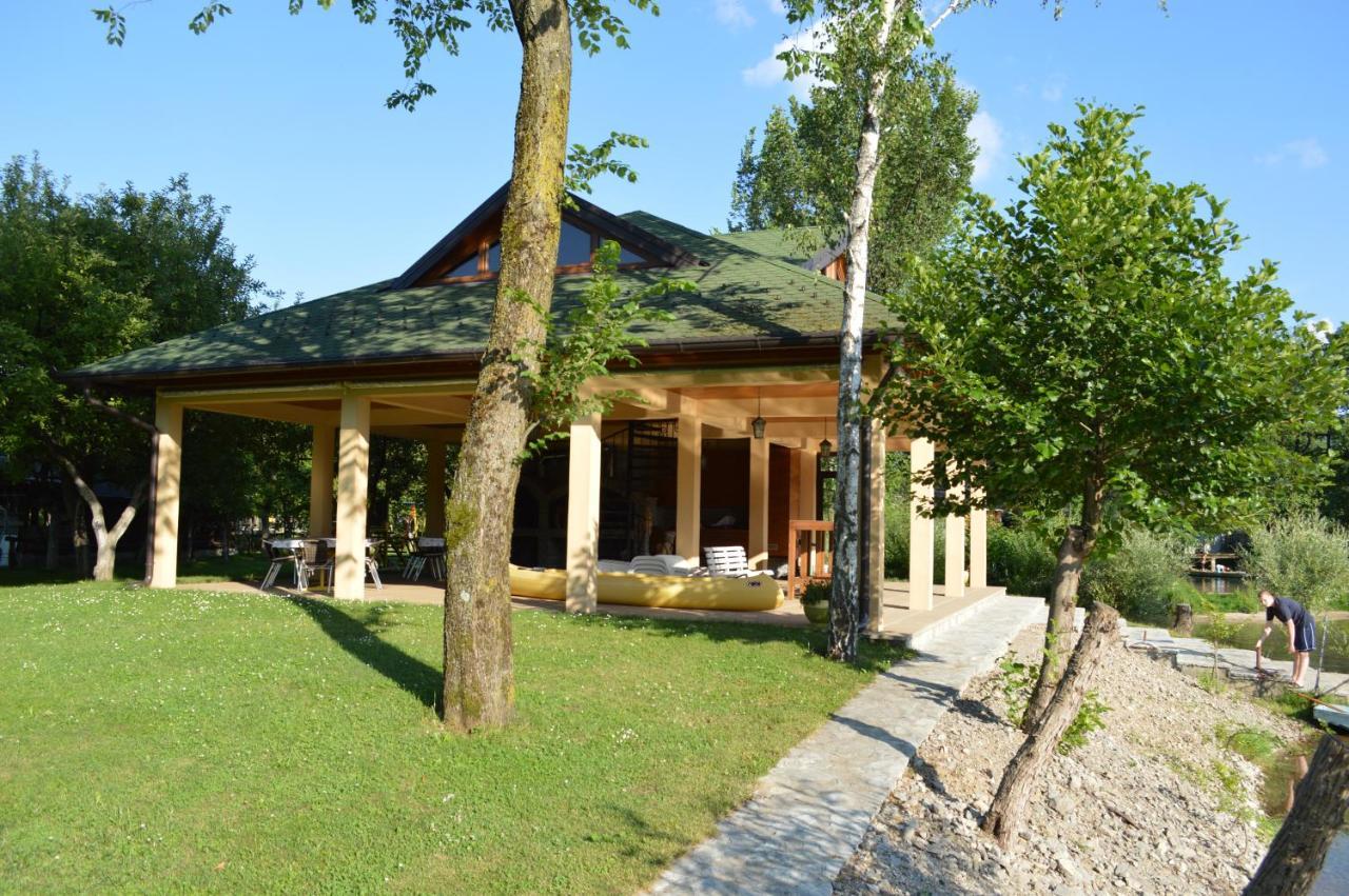 Villa My Island Bihac Luaran gambar