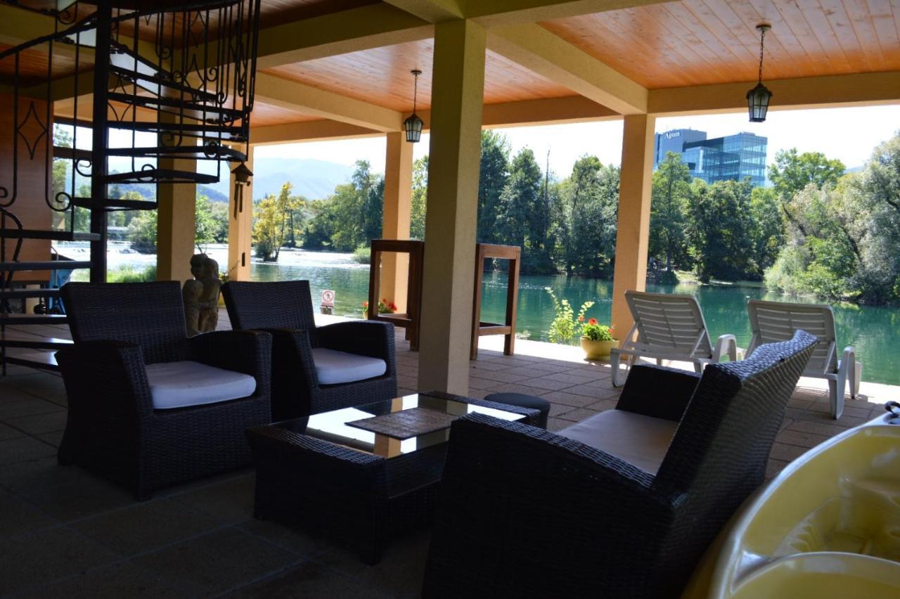 Villa My Island Bihac Luaran gambar